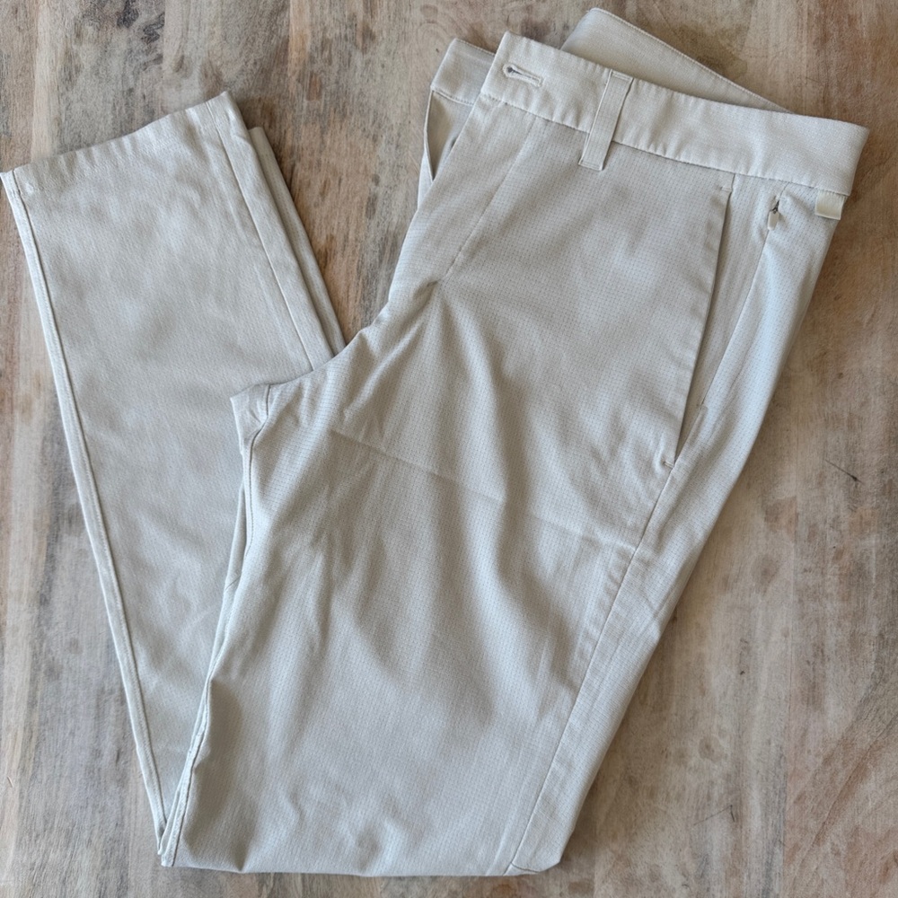SOLD Lululemon Men’s Commission Classic-Fit Pant